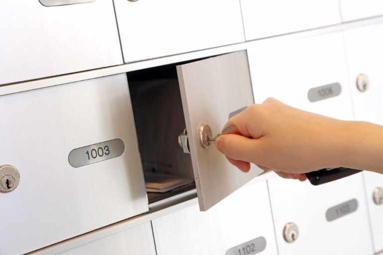 Mailbox lock