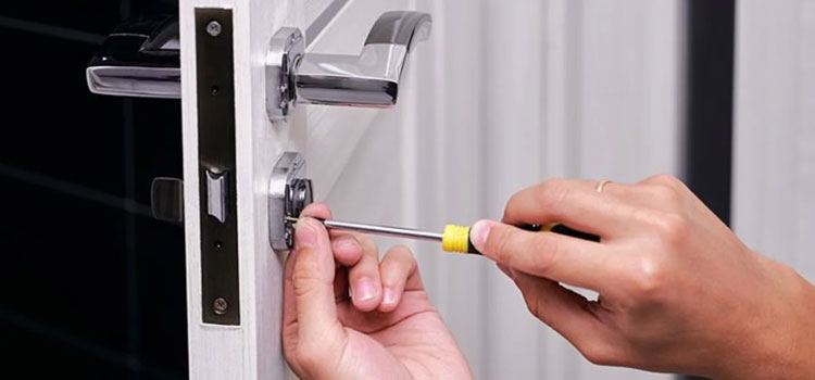 Commercial door lock