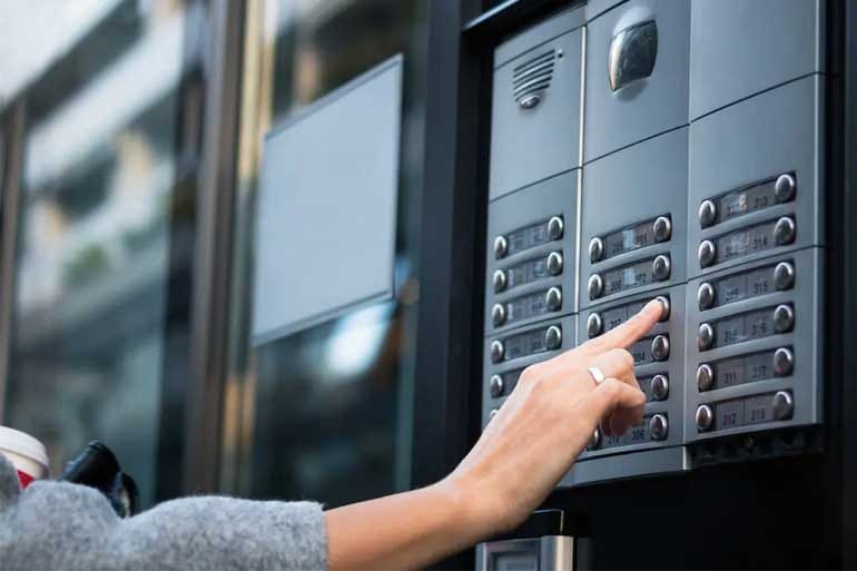 Residential intercom system repair