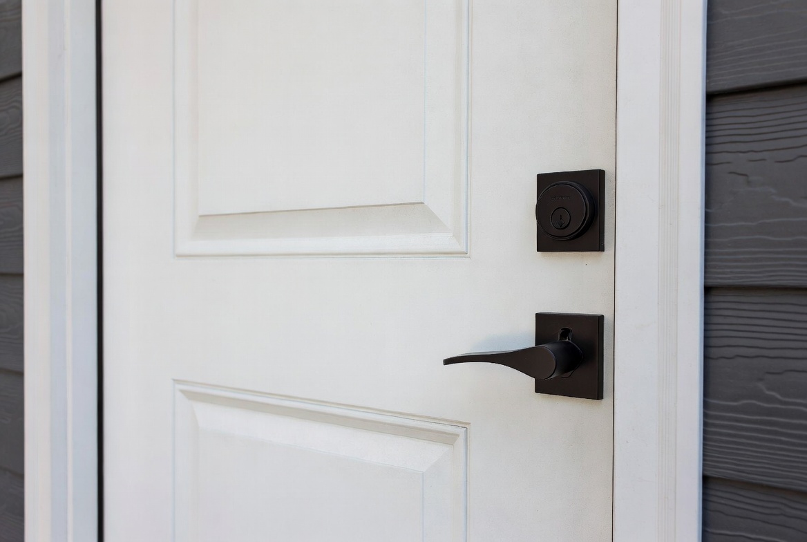 Residential door lock